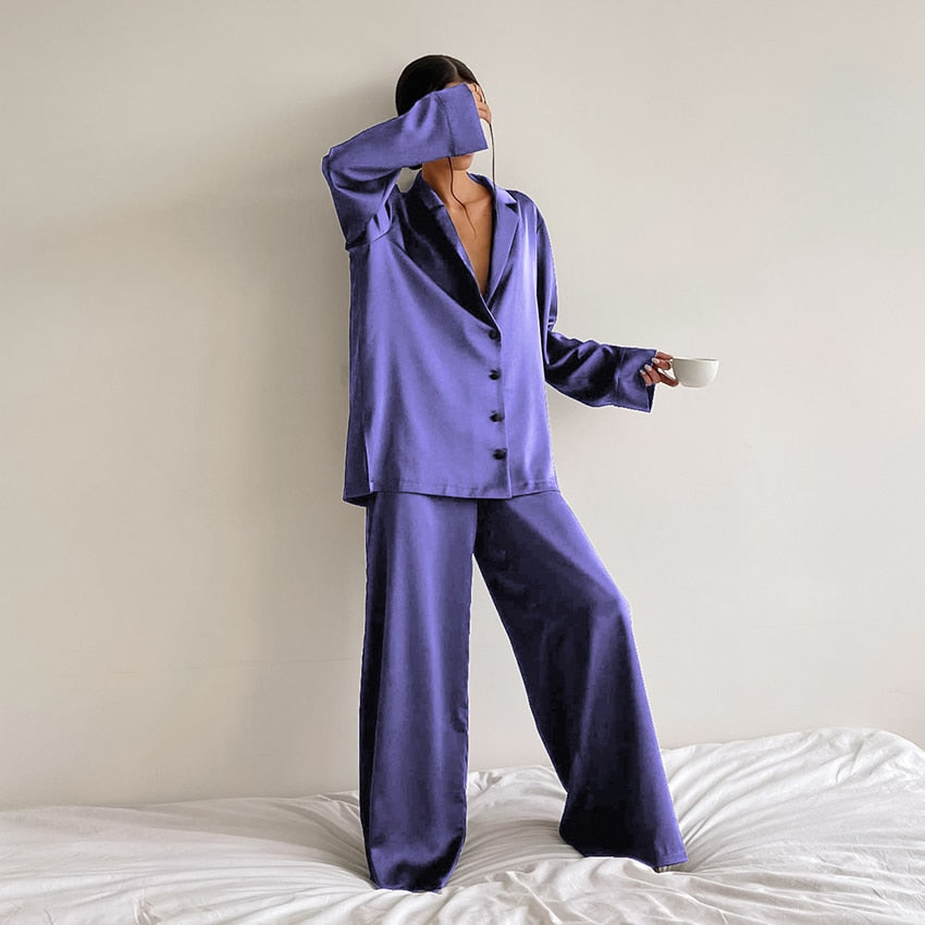 Holly Relaxed Fit Matching Pajama Set