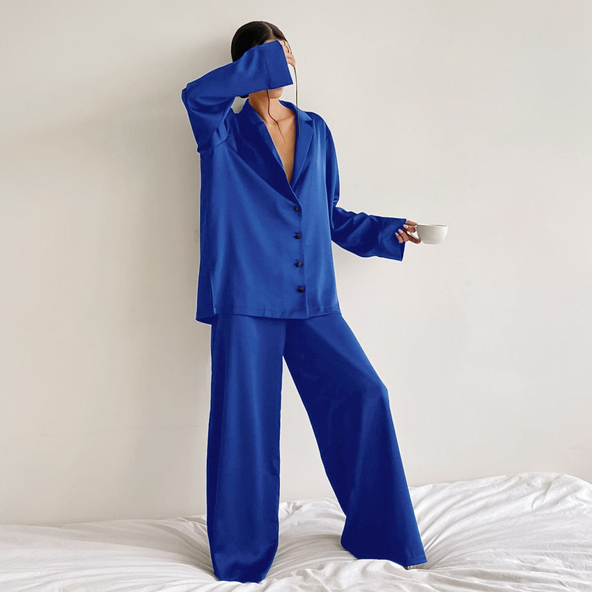Holly Relaxed Fit Matching Pajama Set