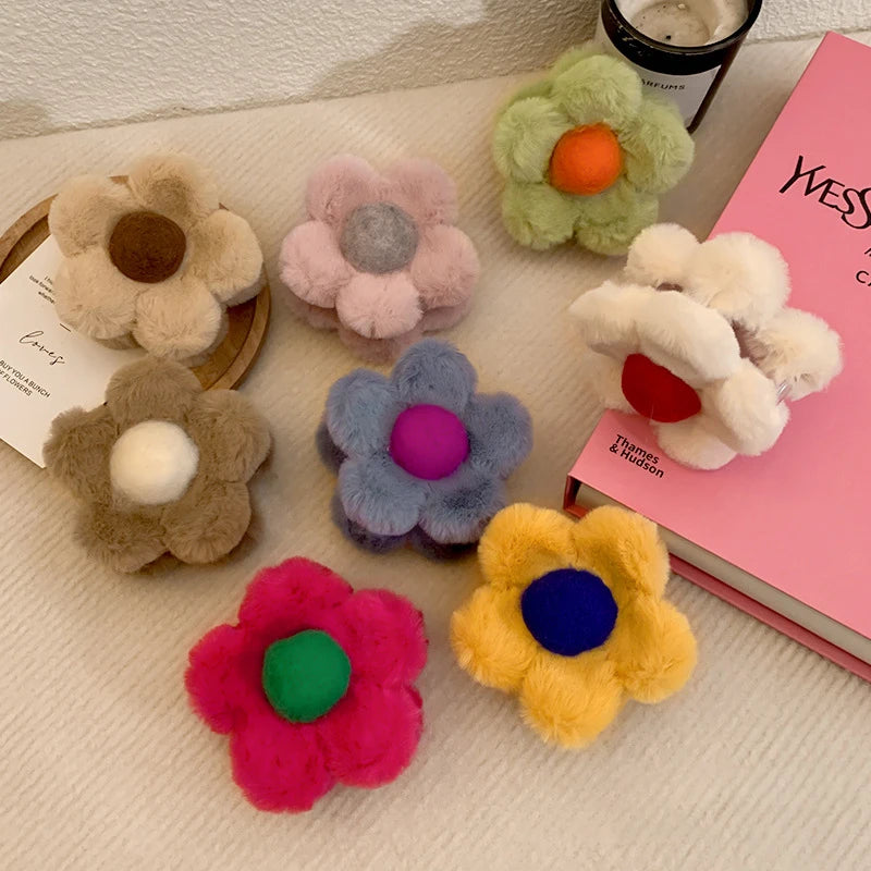 Fluffy Flower Hair Clip
