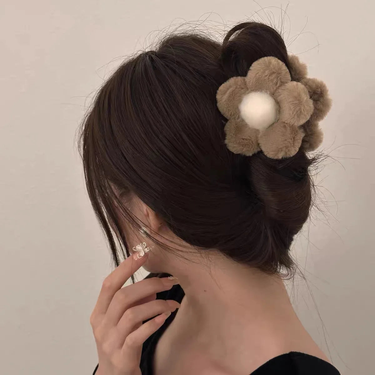 Fluffy Flower Hair Clip