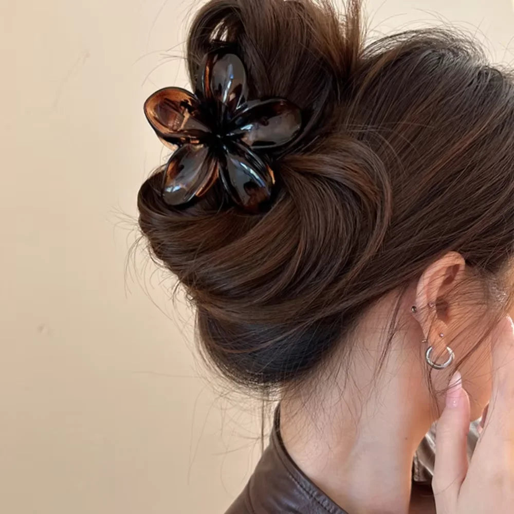 Gradient Frangipani Hair Clip