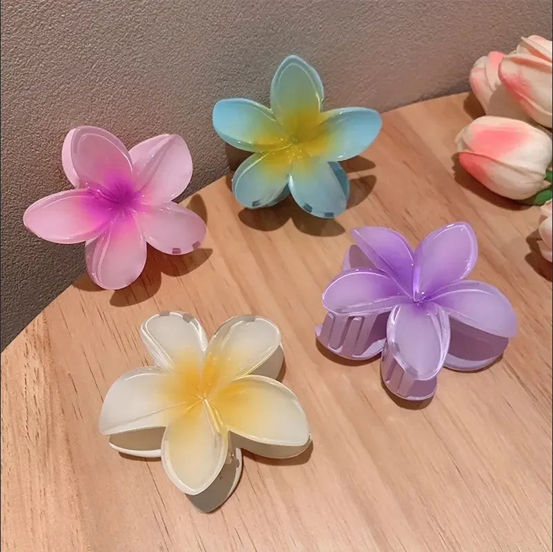 Gradient Frangipani Hair Clip