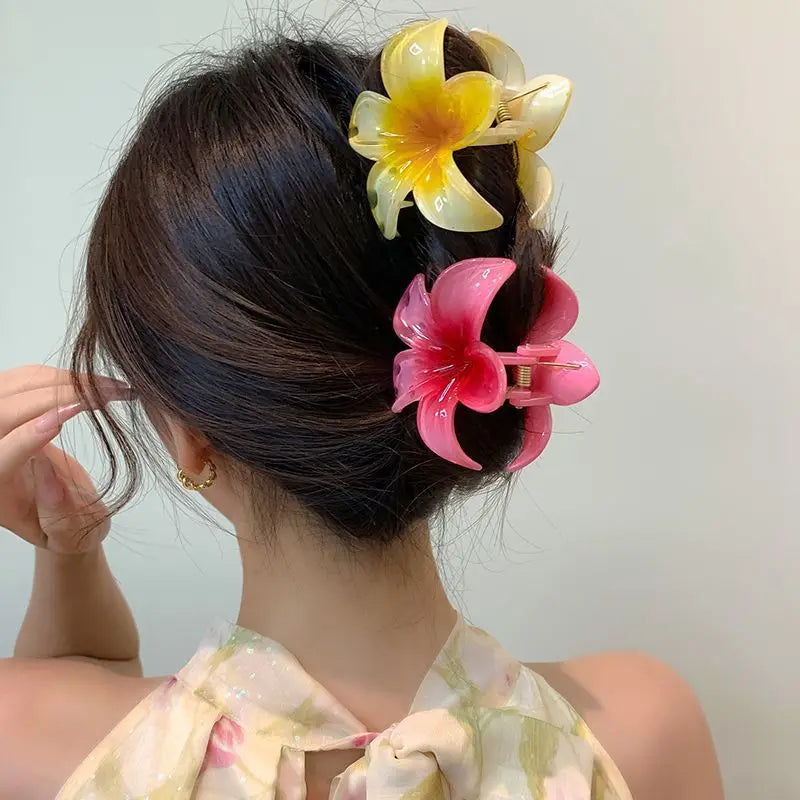 Gradient Frangipani Hair Clip