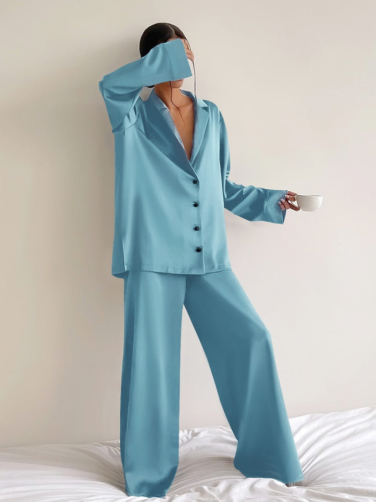 Holly Relaxed Fit Matching Pajama Set
