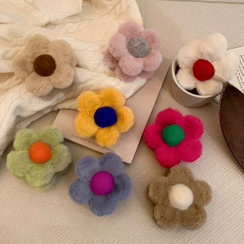 Fluffy Flower Hair Clip